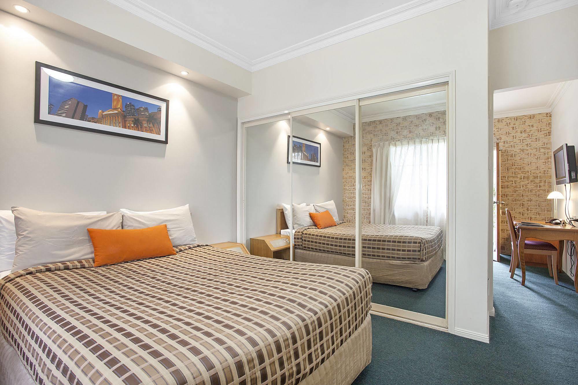 Coopers Colonial Motel Бризбейн Екстериор снимка